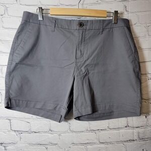 Old Navy Everyday Short Gray Chino Twill Mid Rise Shorts Womens 12 5 Inch Inseam